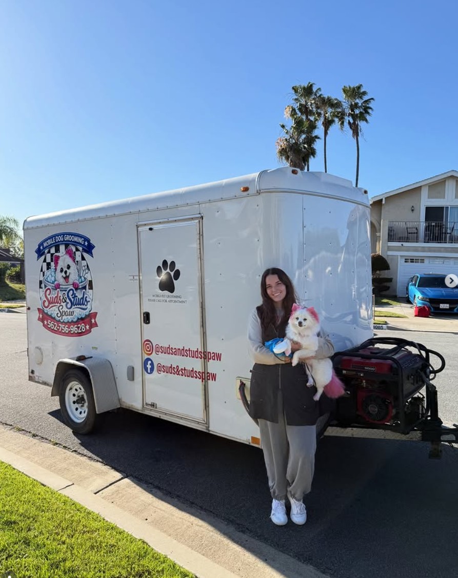 Mobile dog grooming trailer in Orange County